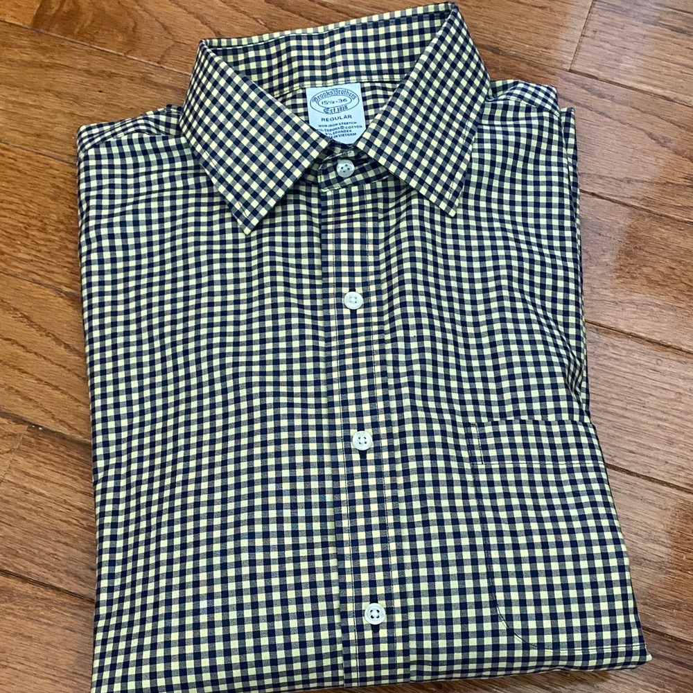 Brooks Brothers Men's Navy and Yellow Plaid Button Up Collared Shirt